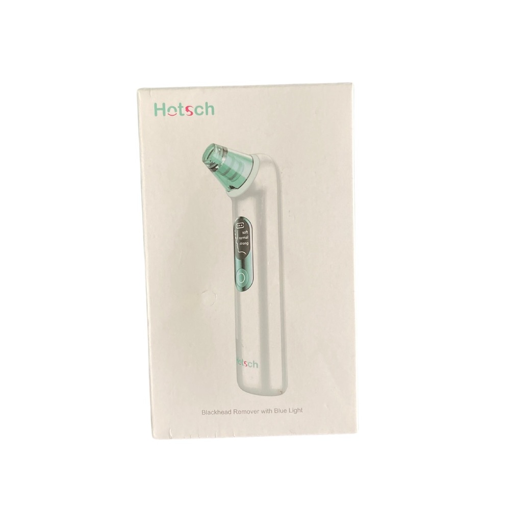NWT BLACKHEAD REMOVER WITH BLUE LIGHT